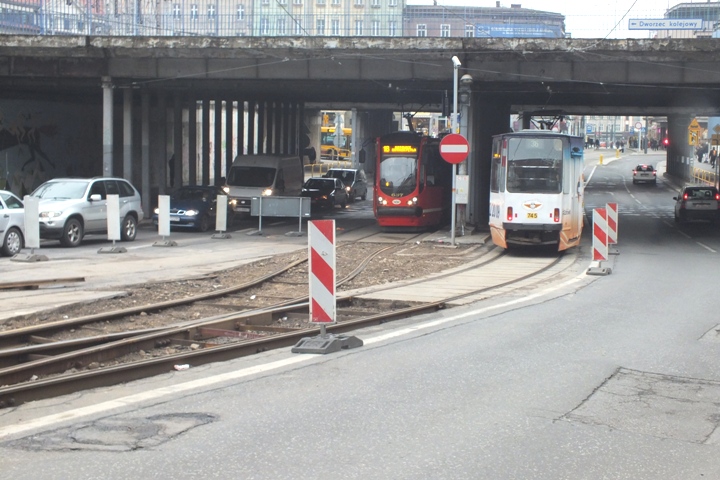 Katowice: do Brynowa z przesiadką