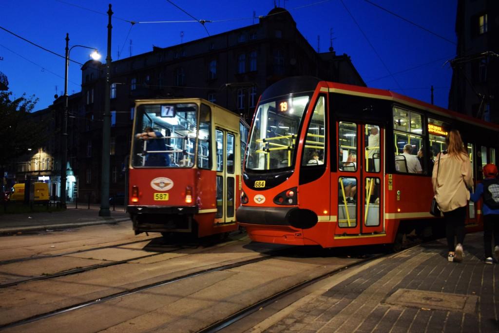 Ii Miejsce Paweł Marcinkowski Widzimy Się W Katowicach Www Zdjęcie: „Sztafeta Pokoleń” Najlepszym Zdjęciem Konkursu - Tramwaje Śląskie S.a.