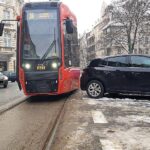 Parkuj Właściwie. Zachowaj 1 Metr Od Torowiska