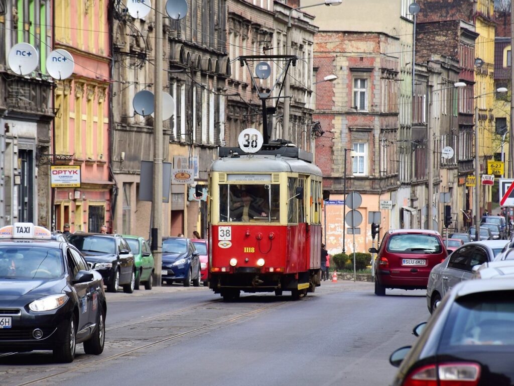 Bytom Piekarska 01 Fot. Adras Ekes Zdjęcie: Ulica Piekarska W Bytomiu Do Modernizacji - Jest Przetarg Wykonawczy - Tramwaje Śląskie S.a.