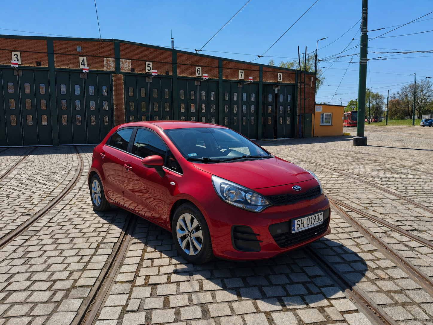 Sprzedaż Samochodu Kia Rio 1 Zdjęcie: Sprzedaż Samochodu Kia Rio - Tramwaje Śląskie S.a.